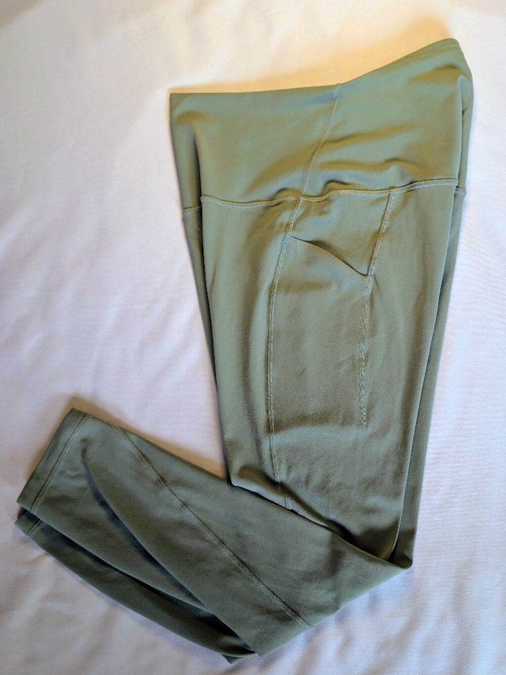 Lululemon athletica, Align leggings